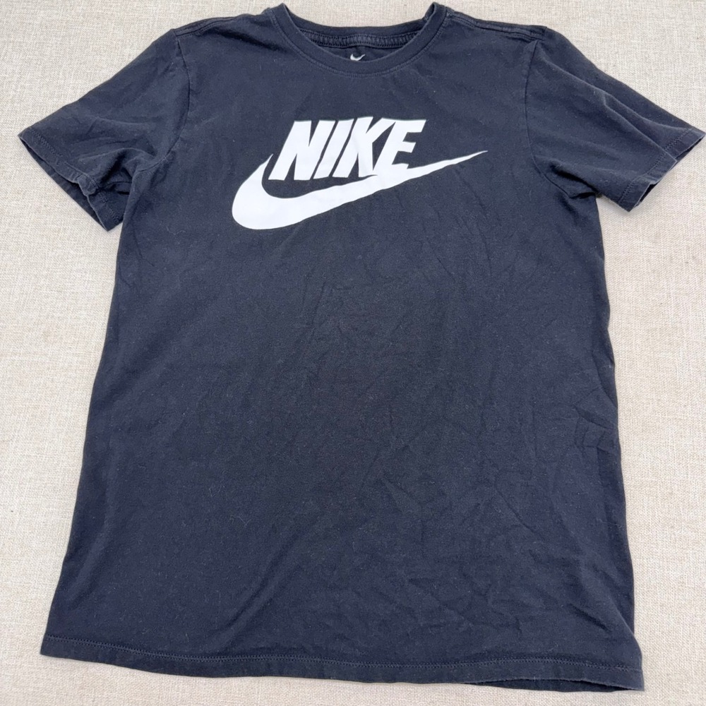 Nike Sportswear‎ Futura Logo Graphic T-Shirt Black Mens Small Athletic Cut Tee
